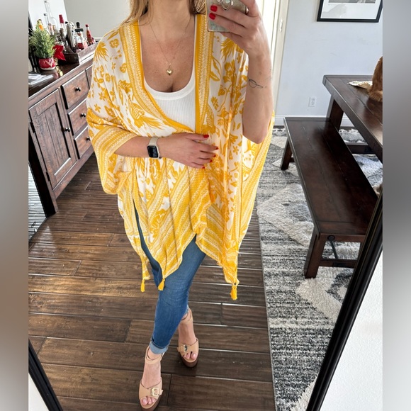 Vince Camuto Floral Topper Kimono Coverup Yellow White - Picture 4 of 12